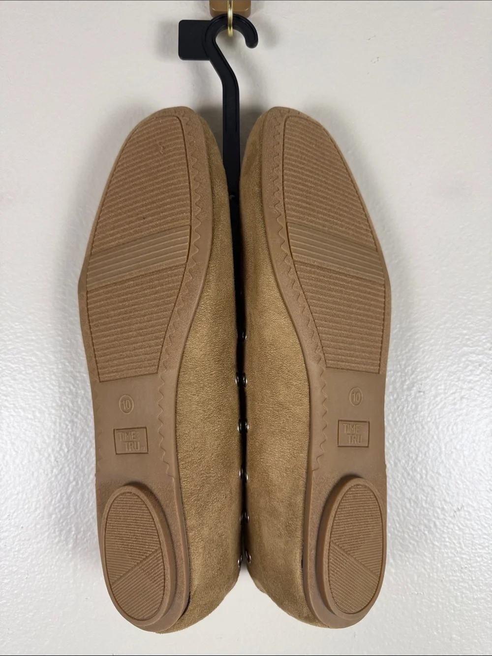 Time and Tru Tan Suede Lace-Up Flats. NEW Size 10